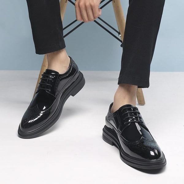 Brogue Oxford Shoes for Men Burnished Leather Lace Up Wedding Anti-Slip Rubber Sole Slip Resistant Block Heel Shoe Business Cap